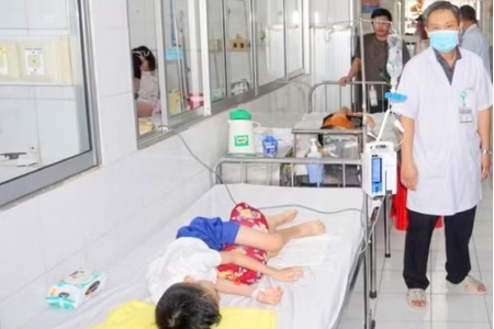 Bộ Y tế yêu cầu điều tra vụ 62 học sinh nghi ngộ độc thực phẩm tại Đồng Tháp