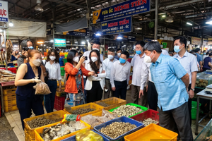 TPHCM tiêu hủy gần 1 tấn thịt 