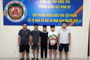 Đường dây lập “công ty ma”, mở hơn 100 tài khoản ngân hàng để bán sang Campuchia bị triệt phá