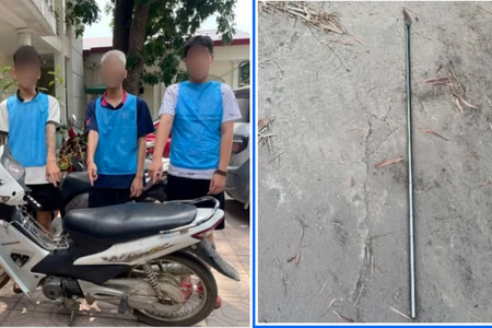Ba thanh, thiếu niên bị bắt sau vụ cướp xe máy lúc rạng sáng ở Hà Nội