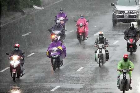 Dự báo thời tiết ngày 1/7: Bắc Bộ mưa to, Trung Bộ nắng nóng