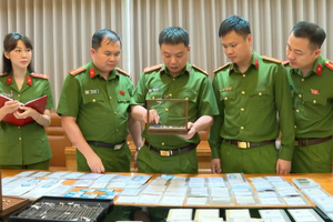 Dùng seri tiền USD làm mật mã giao dịch trong vụ buôn lậu 28.000 viên kim cương