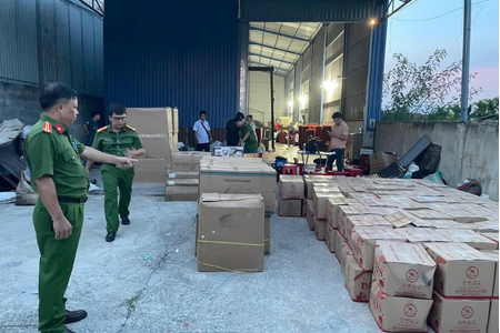 Triệt phá băng nhóm 'tuồn' 10.000 sản phẩm gia dụng 'dỏm' về lừa bán ở nhiều vùng nông thôn phía Nam