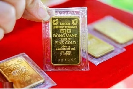 Giá vàng ngày 13/7: Trong nước và thế giới đảo chiều