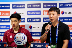 HLV Kim Sang-sik sẵn sàng mạo hiểm vì “mục tiêu kép” với ĐT Việt Nam?