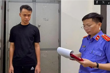 Bắt giam kẻ giả danh công an, cưỡng đoạt tiền cô gái tại khách sạn