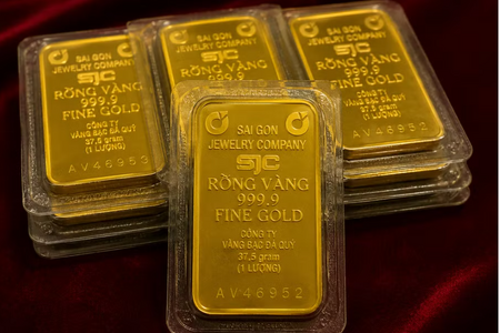 Giá vàng ngày 3/8: Đồng loạt đi ngang