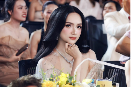Hương Giang lên tiếng sau khi bị chỉ trích vì "thái độ với tân Hoa hậu Emoura Phạm"