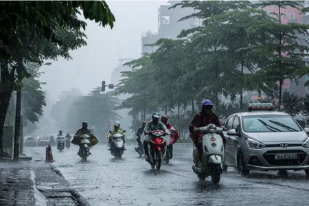 Dự báo thời tiết ngày 7/8: Bắc Bộ mưa to, Nam Bộ mưa dông về chiều tối