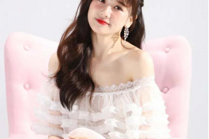 Ca sĩ Hari Won đón tin vui bất ngờ sau 11 năm