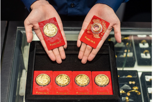 Giá vàng hôm nay (11/8): Đồng loạt tăng mạnh