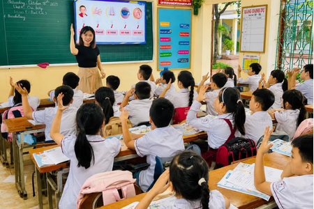 Thêm cơ hội để học sinh tiếp cận ngoại ngữ sớm và liên tục