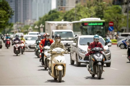Dự báo thời tiết ngày 5/9: Bắc Bộ nắng nóng, Nam Bộ mưa dông về chiều tối