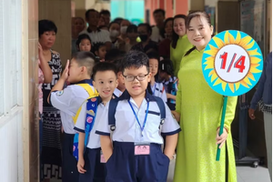 TPHCM công bố chi tiết các khoản thu dịch vụ trong trường công lậ