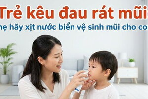 Trẻ kêu đau rát mũi: mẹ hãy xịt nước biển vệ sinh mũi cho con