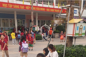 Miễn giảm thuế thu nhập cá nhân: Phụ huynh loay hoay với hóa đơn học phí