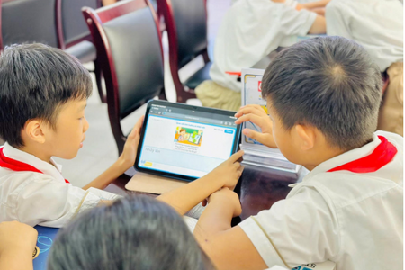 Bảo vệ học sinh trên không gian mạng: Xây dựng “lá chắn” từ nhà trường