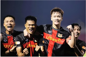 CLB Ninh Bình giành 3 danh hiệu tại V-League