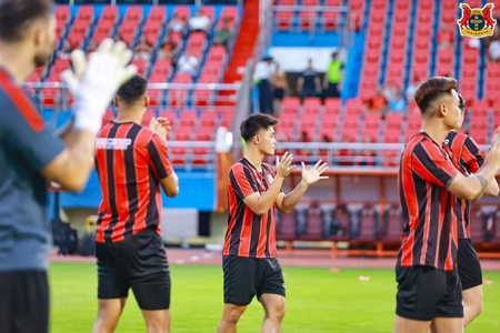 HLV Kim Sang-sik đón tin kém vui từ bộ đôi sao trẻ