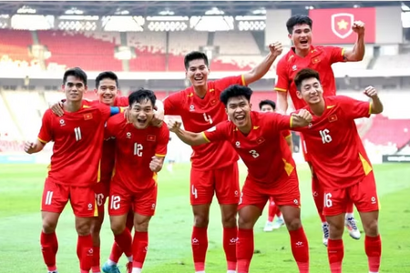 HLV Kim Sang Sik không dẫn dắt U23 Việt Nam đấu Thái Lan