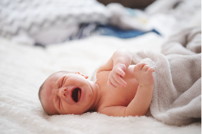 Mách mẹ mẹo hay chữa vặn mình, rướn ở trẻ sơ sinh khi ngủ an toàn