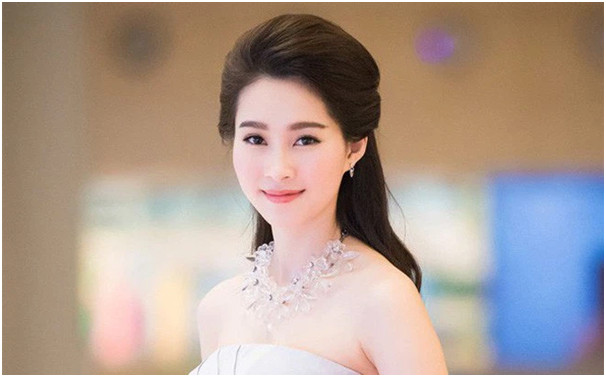 Top 10 mỹ nhân có gu thời trang được yêu thích nhất trong showbiz Việt