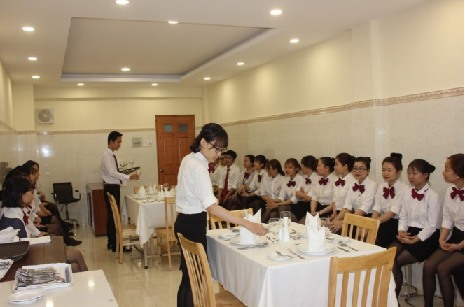 Danh Sách Các Trường Trung Cấp tại Hà Nội và TP.HCM cập nhật mới nhất