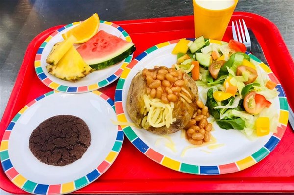 Khủng hoảng bữa ăn học đường thiếu dinh dưỡng