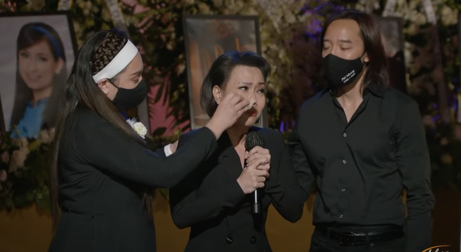 Nghẹn ngào nước mắt trong tang lễ ca sĩ Phi Nhung ở Mỹ