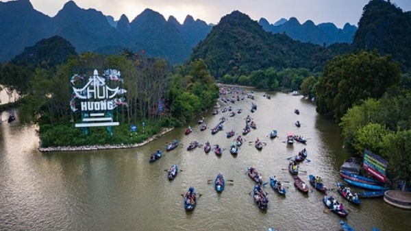 Hà Nội tạm dừng tổ chức lễ hội Chùa Hương và nhiều lễ hội Xuân khác