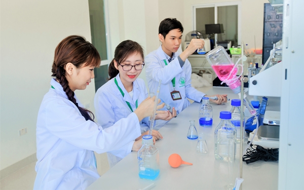 Năm 2022, Đại học Dược Hà Nội tăng chỉ tiêu, thêm 3 ngành mới