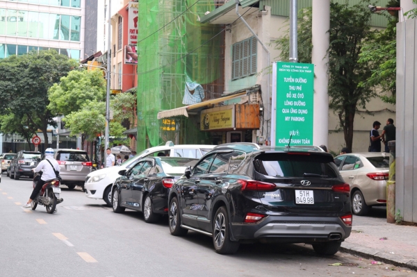 TPHCM đề xuất thu phí đỗ ôtô trên 31 tuyến đường