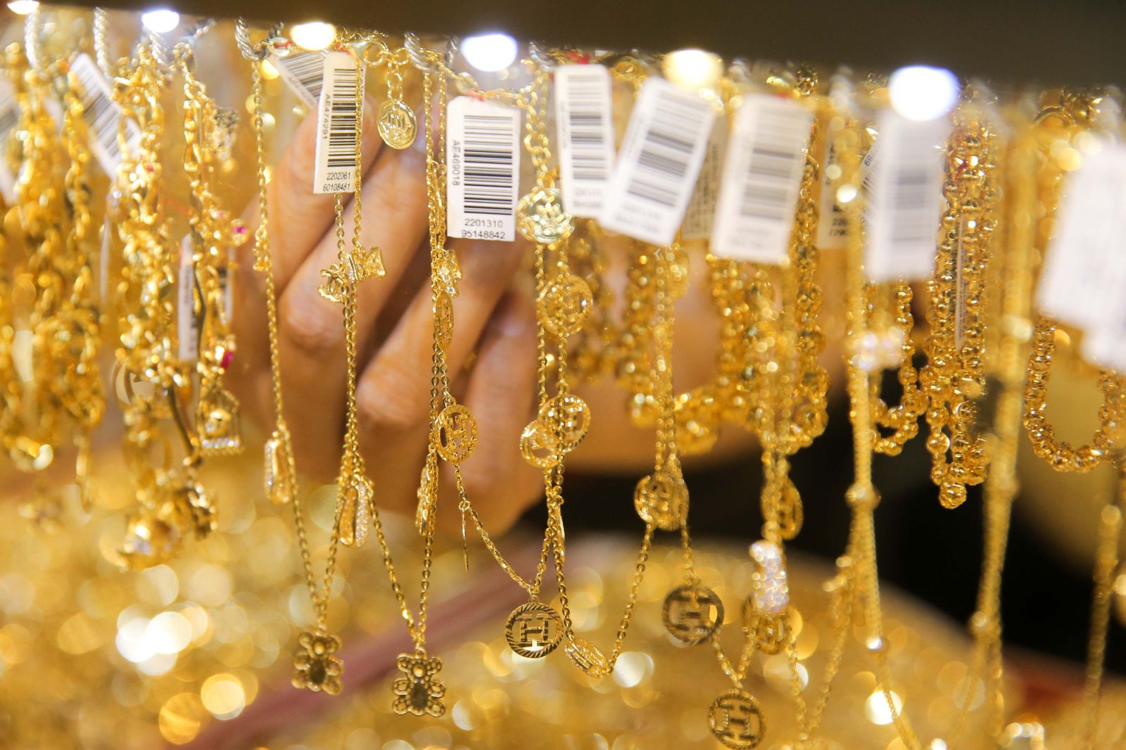 Giá vàng hôm nay ngày 9/6: Vàng nữ trang đồng loạt tăng tới 100 nghìn đồng/lượng