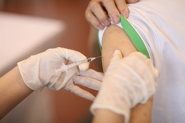 Hà Nội chỉ rõ 3 quận tiêm vaccine Covid-19 chậm, chưa đạt tiến độ