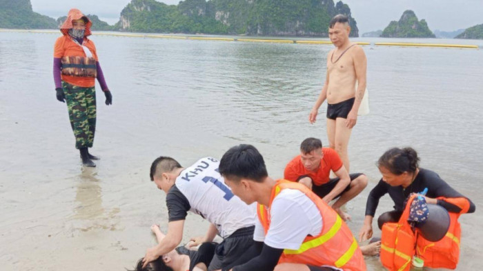 Đi tắm biển ở Hạ Long, nữ du khách đuối nước tử vong
