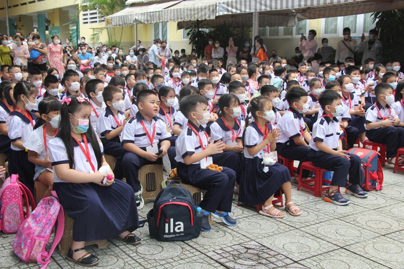 Quảng Ninh hỗ trợ học phí cho học sinh năm học 2022-2023