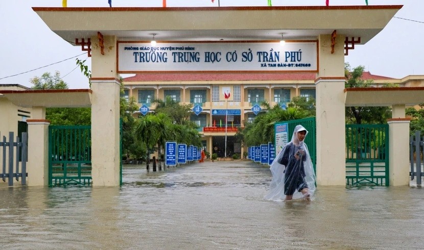 Quảng Nam, Quảng Ngãi cho học sinh nghỉ học từ ngày 27/9 để tránh bão Noru