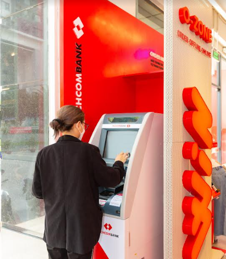 Techcombank cùng Masan mang đến dịch vụ tài chính 'Ngân hàng trong tầm tay' tại chuỗi cửa hàng WIN 2