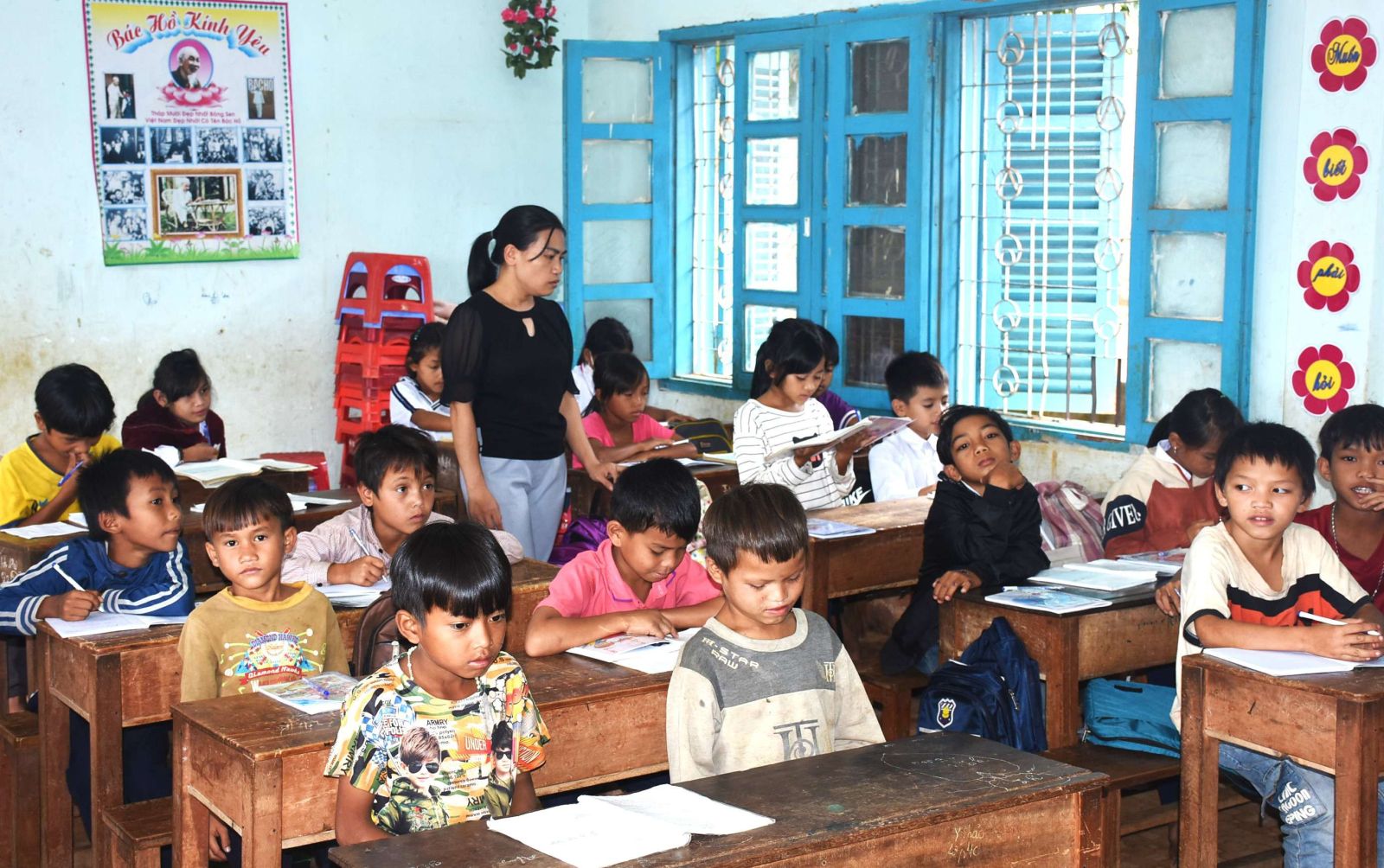 Một huyện ở Kon Tum cho 25 trường học nghỉ học từ 11/10 do nguy cơ sạt lở đất