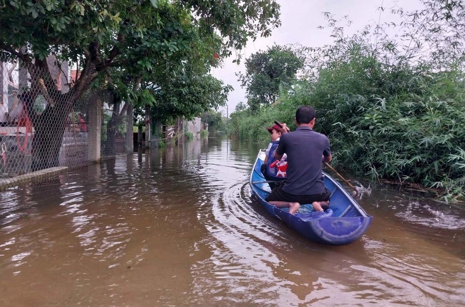 Thừa Thiên - Huế cho học sinh nghỉ học do mưa lớn, nước sông dâng cao