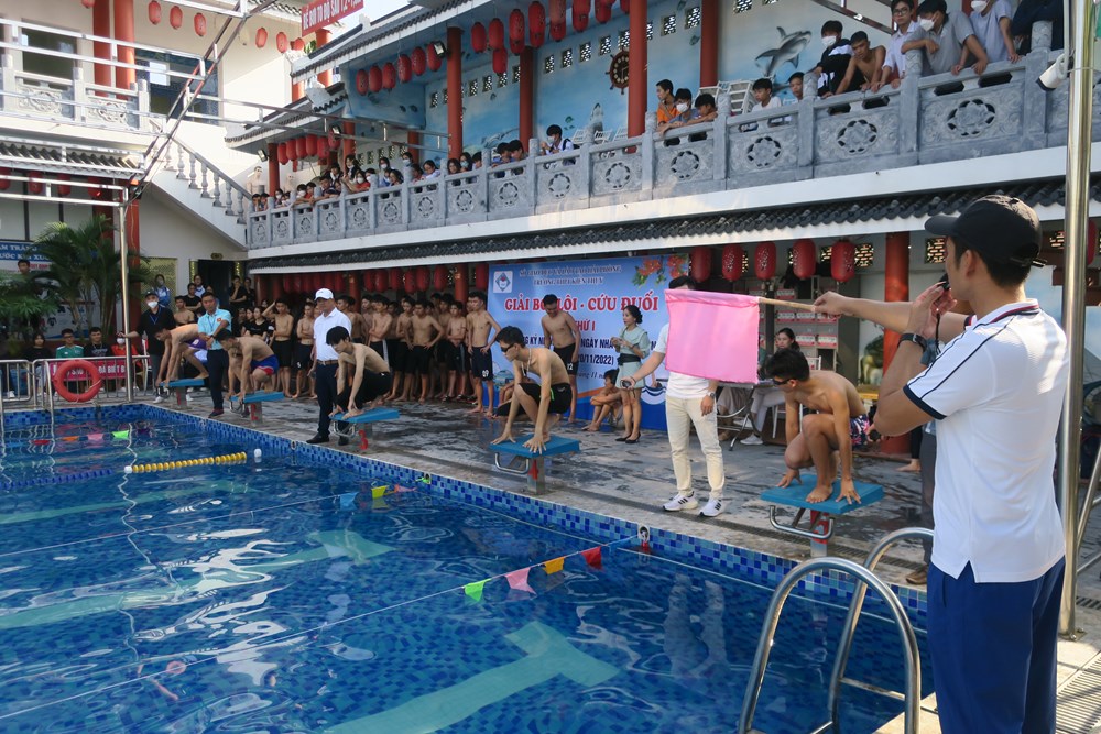 Hải Phòng một trường THPT đưa bơi lội trở thành môn học chính thức