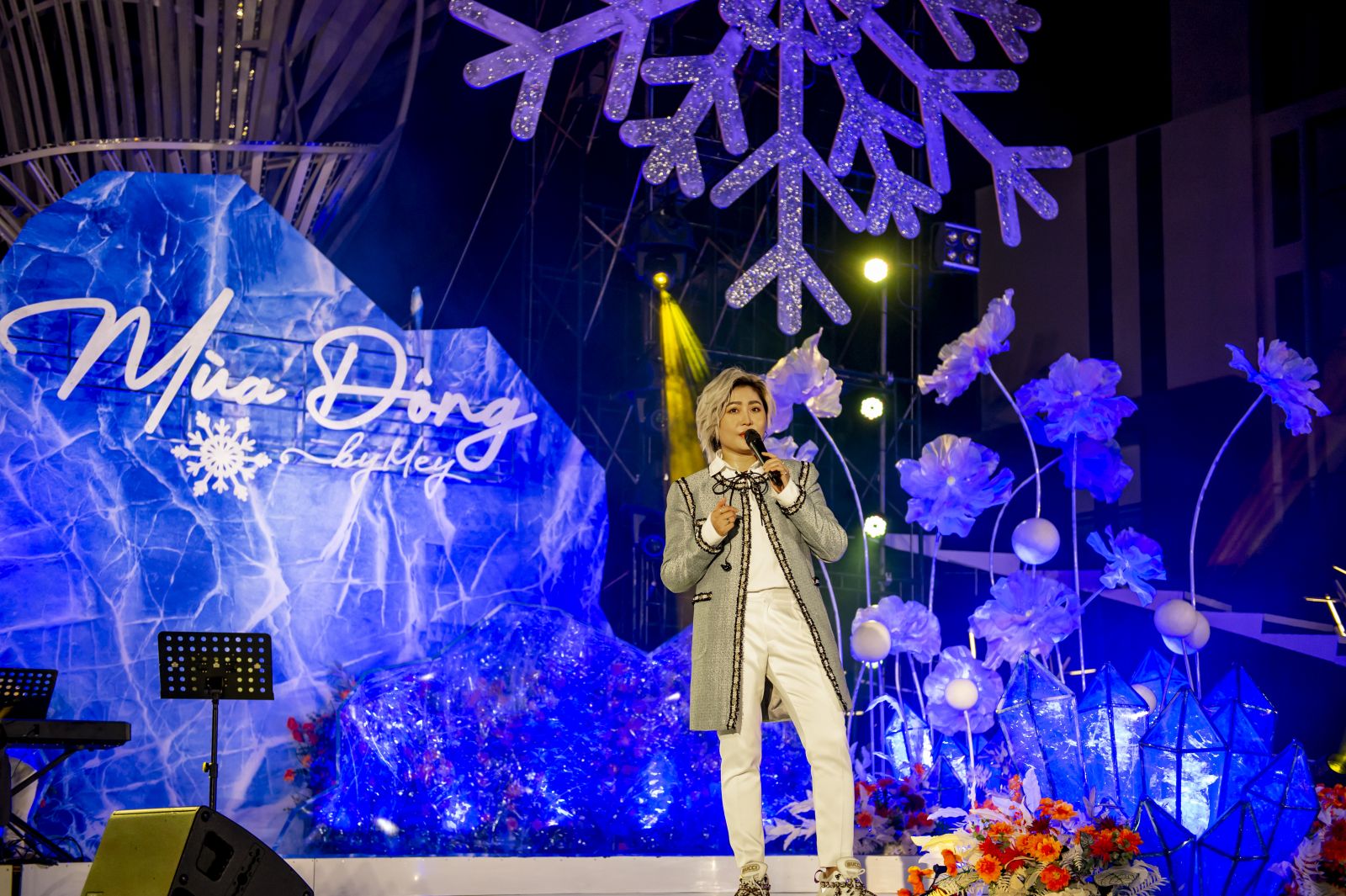 Hàng nghìn khán giả phiêu cùng Mùa Đông by Mey tại Meyhomes Capital Phú Quốc