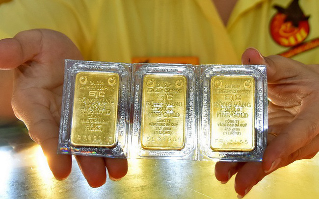 Giá vàng hôm nay 21/12: Vàng SJC tăng mạnh tới 400.000 đồng/lượng