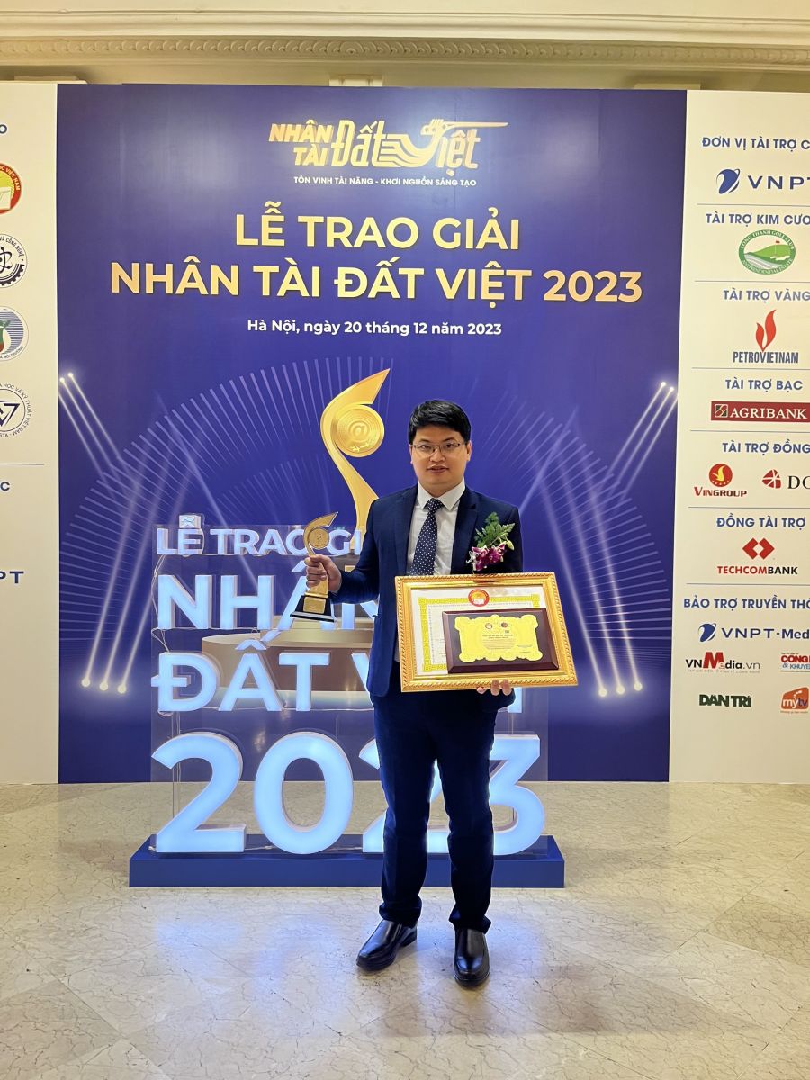 Trưởng nhóm nghiên cứu Trường ĐH Phenikaa đạt giải thưởng Nhân tài đất Việt 2023