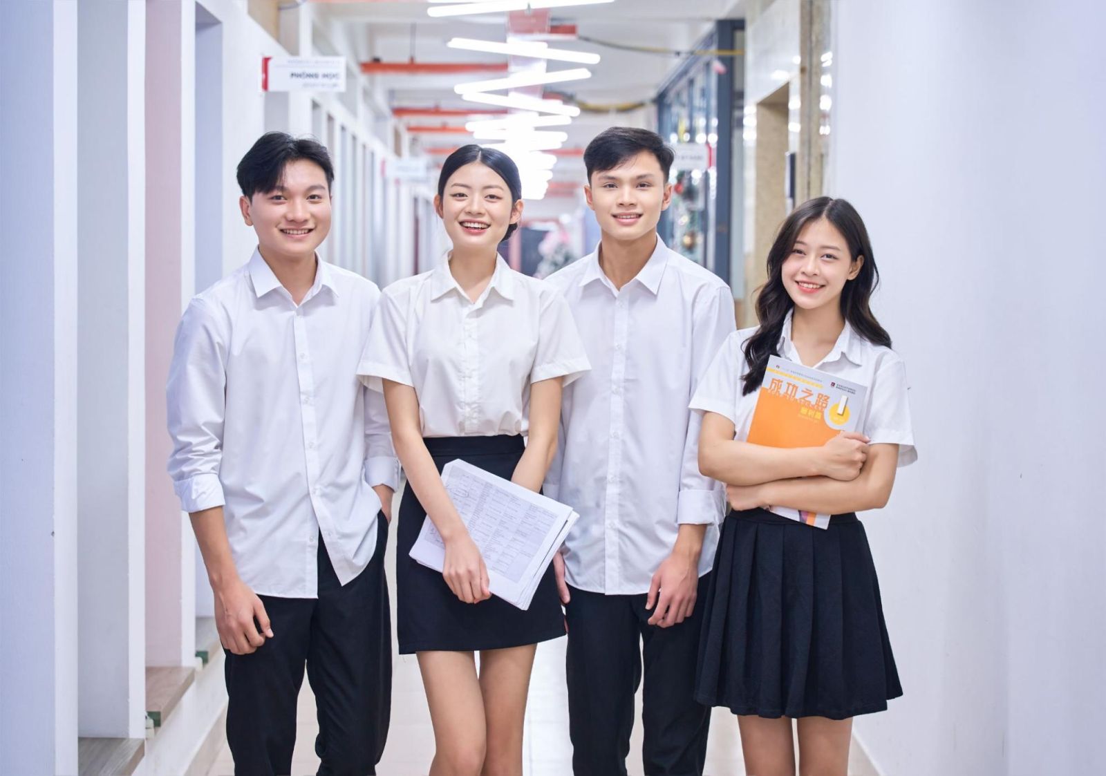Tư Vấn :: 3 trường THPT có đồng phục học sinh đẹp nhất Hà Thành