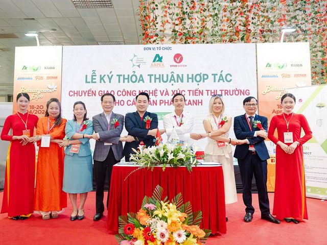 Đại diện Bộ Khoa học và Công nghệ, Ban quản lý dự án VCIC, Hội LHPN Việt Nam tham dự tại lễ ký thỏa thuận hợp tác giữa Vitus và VCIC