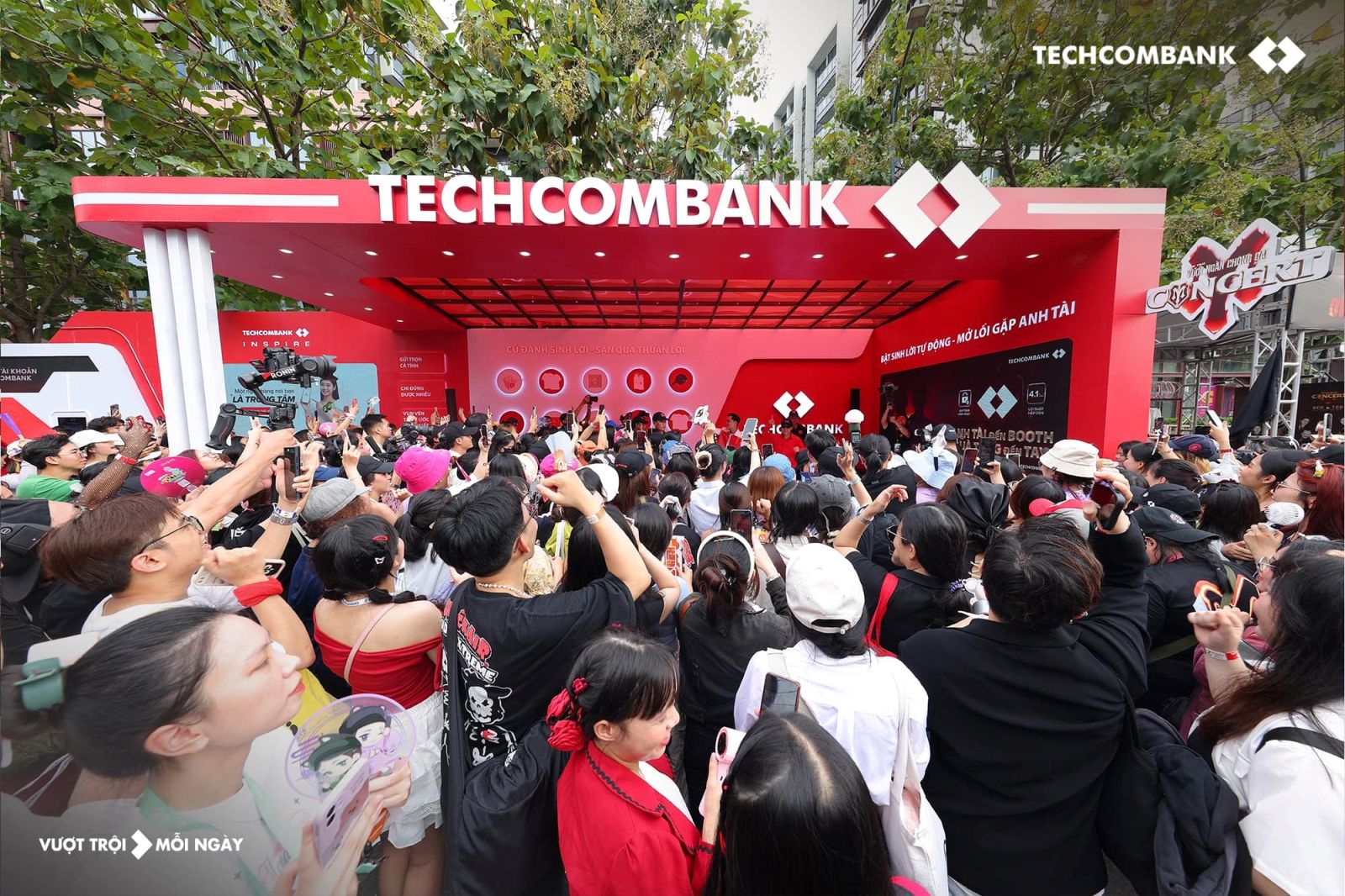 Khi âm nhạc truyền thống giao thoa hiện đại: Techcombank góp phần đưa concert Việt vươn tầm Thế Giới