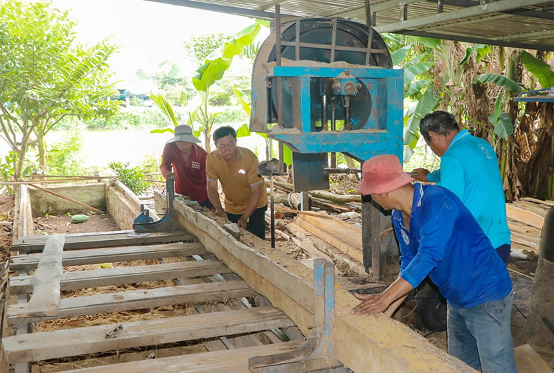 Dựng nhà cho người nghèo, lan tỏa yêu thương