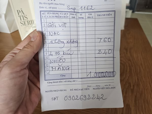 Khách hàng tố bị “chặt chém” 1 triệu đồng tại quán bún vịt ở chợ Bến Thành