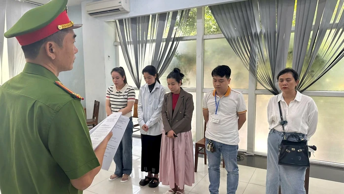 Bộ Y tế yêu cầu làm rõ sau khởi tố nhóm nhân viên giả danh bác sĩ tại Phòng khám Quốc tế